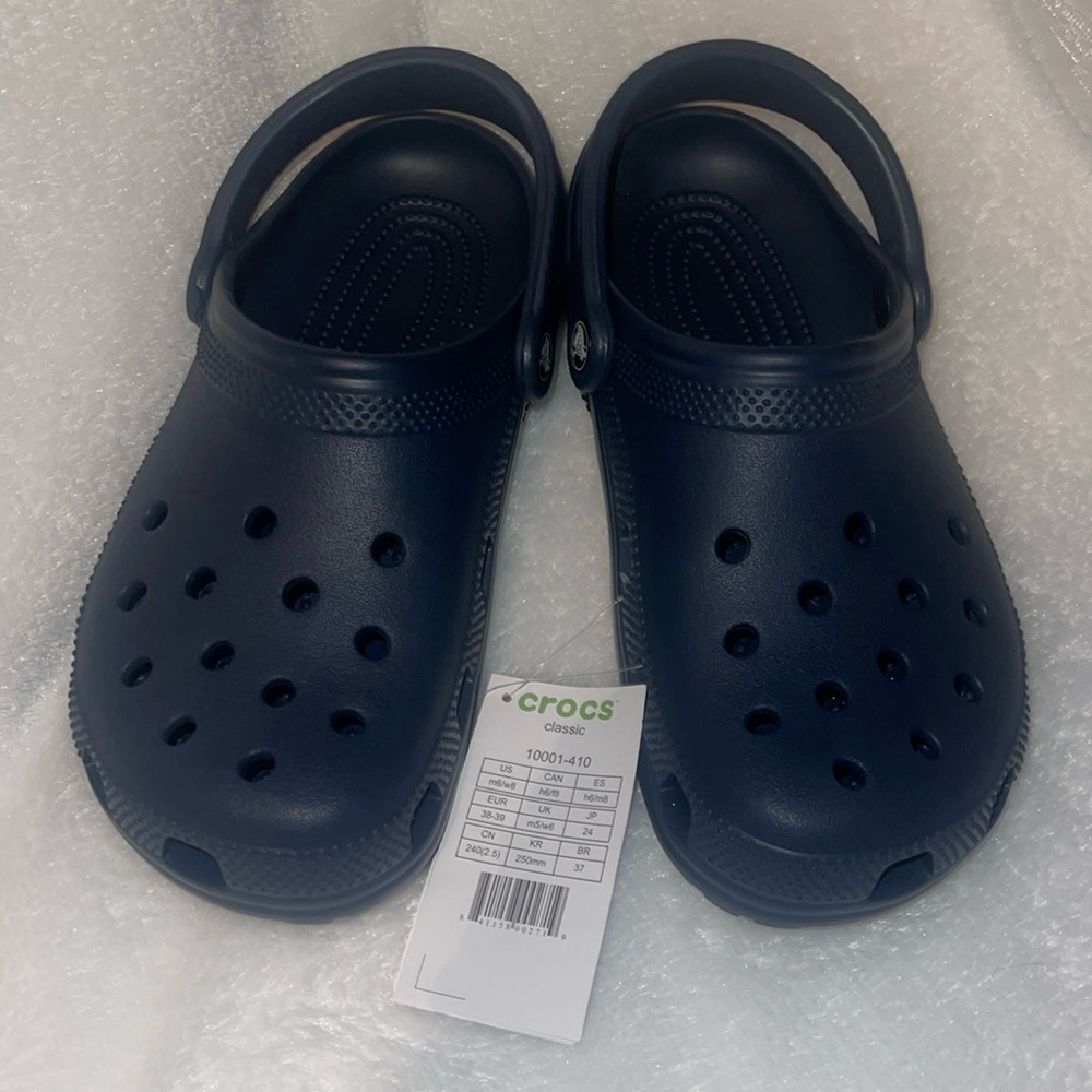 Brand new crocs